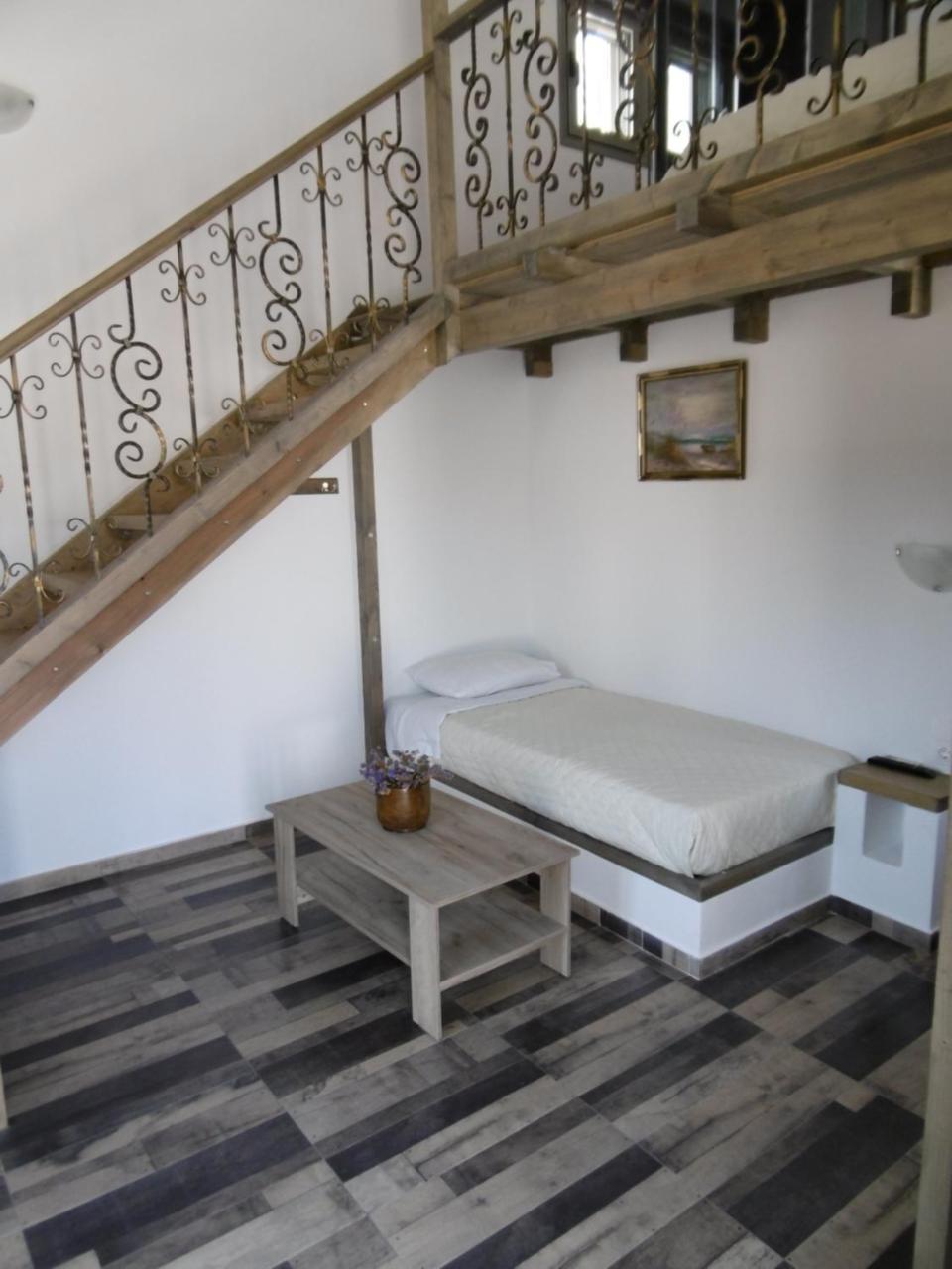 Skyros Koxilas Studios Exterior foto